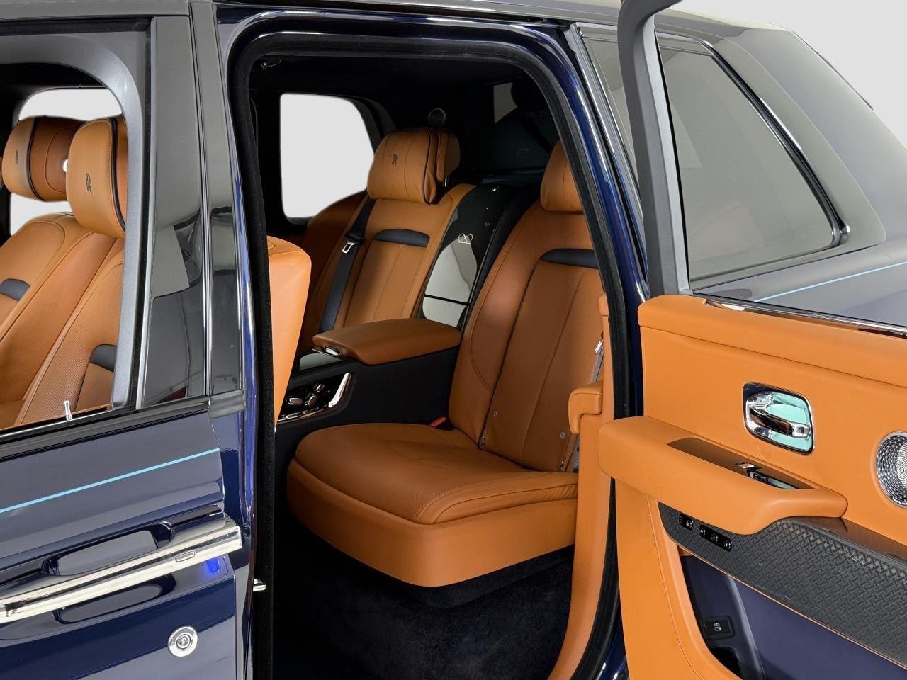 Used 2022 Midnight Blue Rolls-Royce Black Badge | Executive Rear Seating | Rear Entertainment image 26