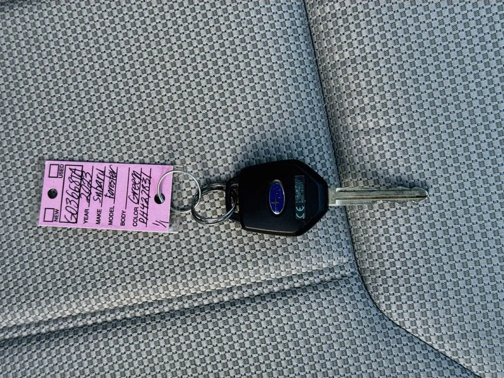Used 2023 Green Subaru Base image 35