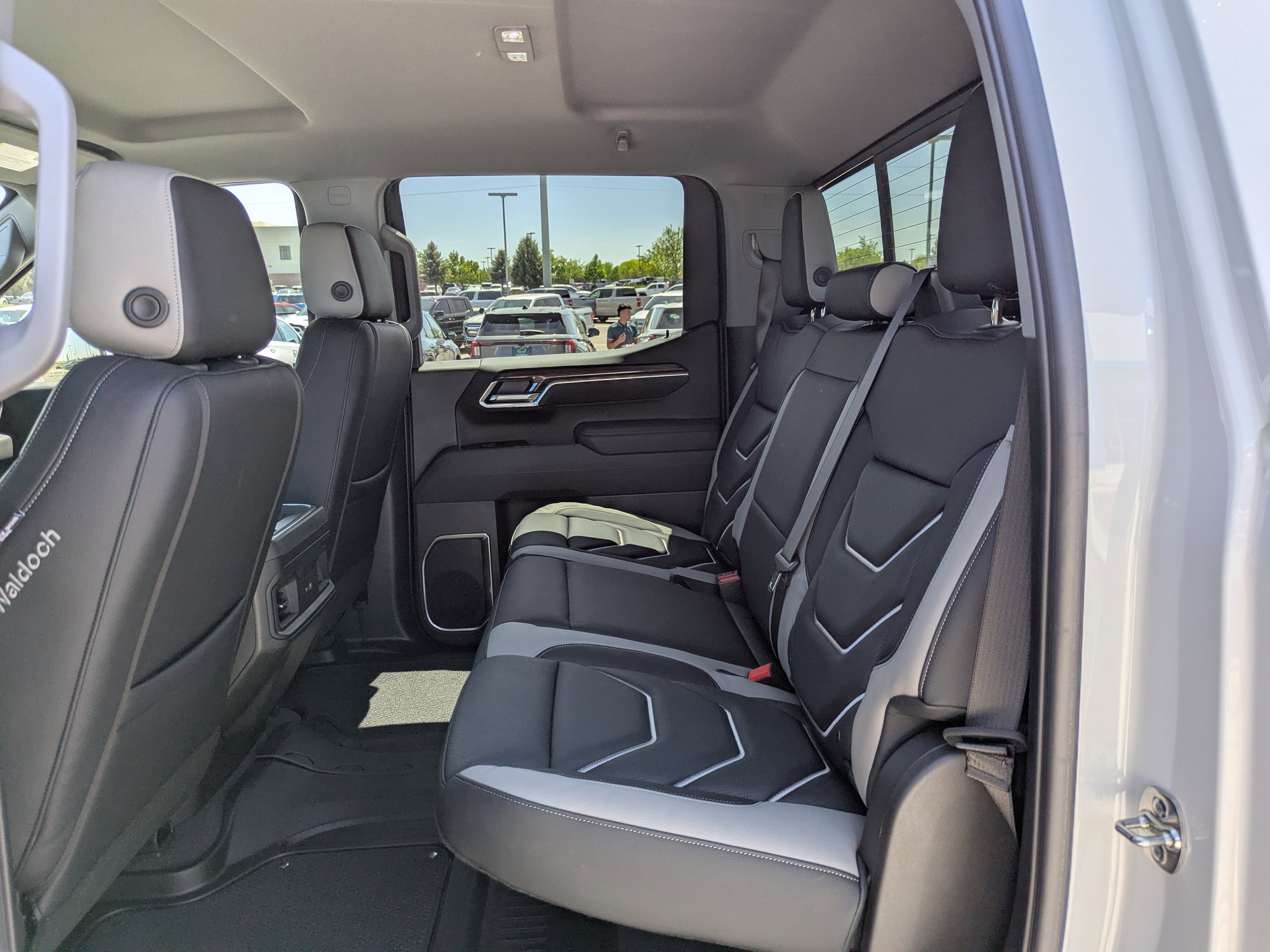 2025 Chevrolet Silverado 1500 RST - Photo 31