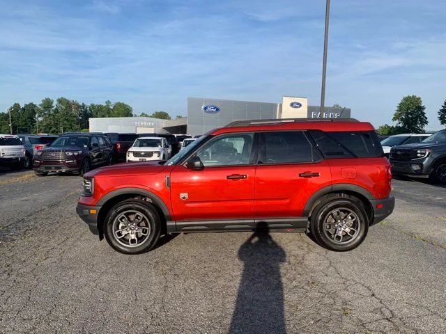 Used 2022 Red Ford Big Bend image 5