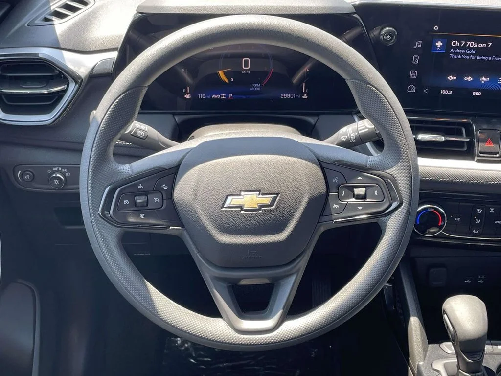 Used 2025 Black Chevrolet LT image 22