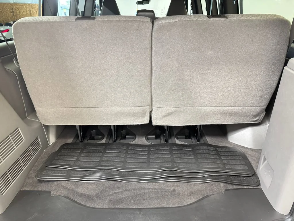 New 2025 Onyx Black GMC LT image 7