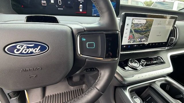 New 2027 Star White Metallic Tri-Coat Ford Tremor® image 30