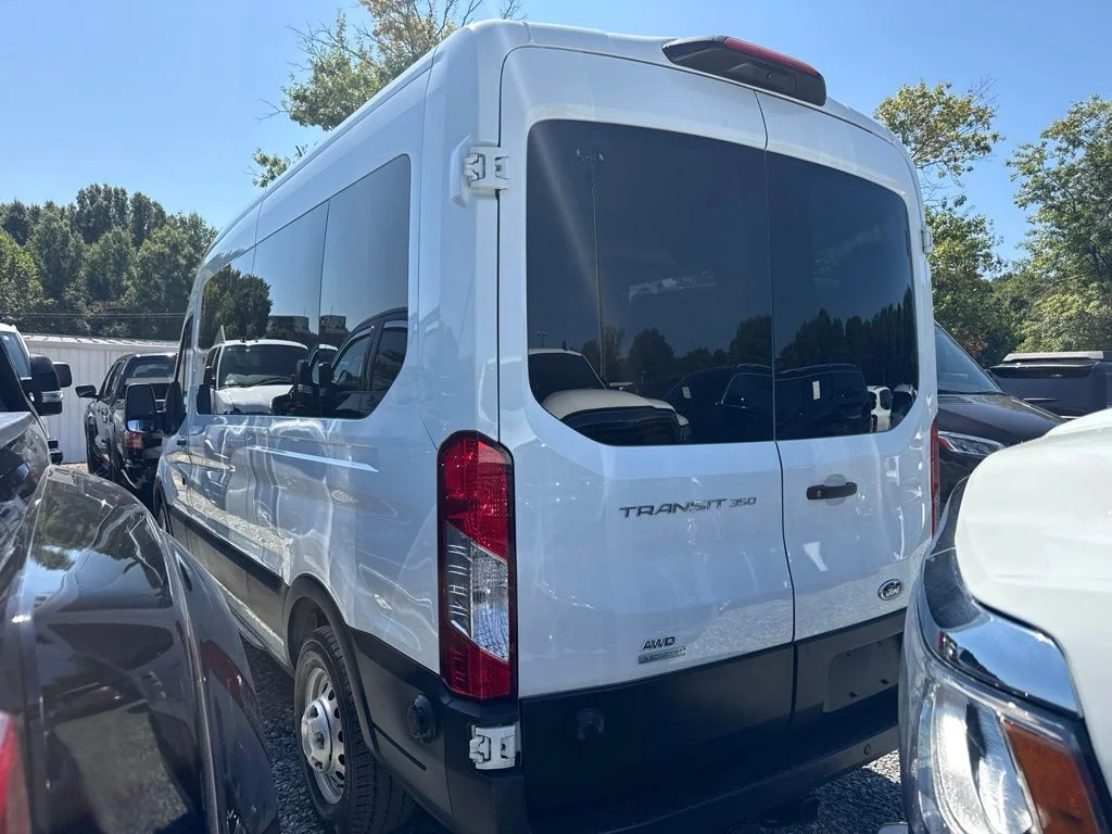 Used 2024 White Ford XL image 5