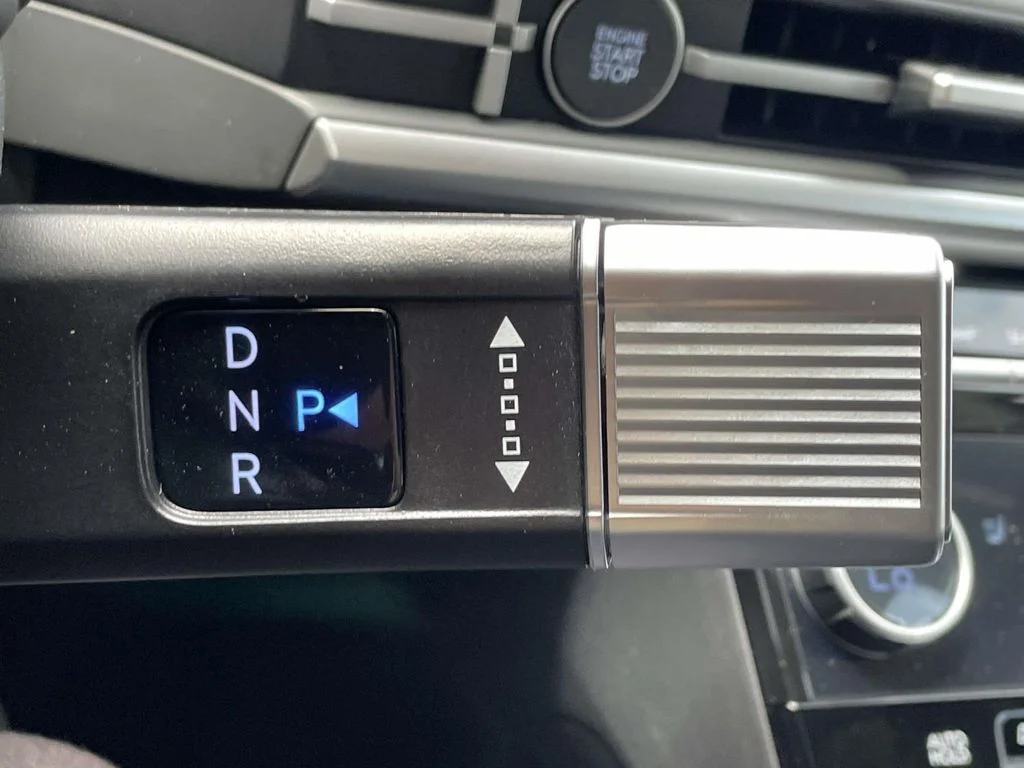 New 2026 Silver Hyundai SEL image 25