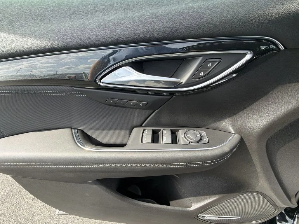 New 2026 Ebony Twilight Metallic Buick Preferred image 19