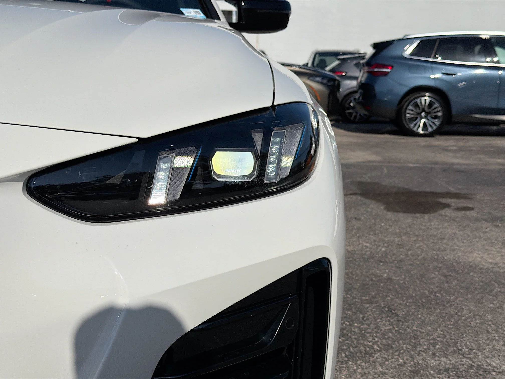 New 2026 Alpine White BMW M440i image 9