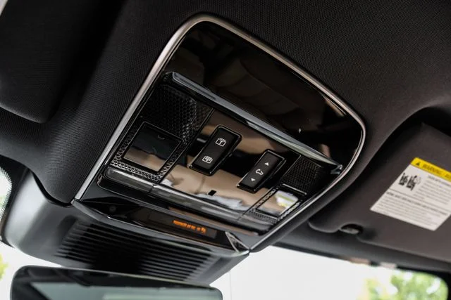 New 2026 Black Land Rover SE image 32