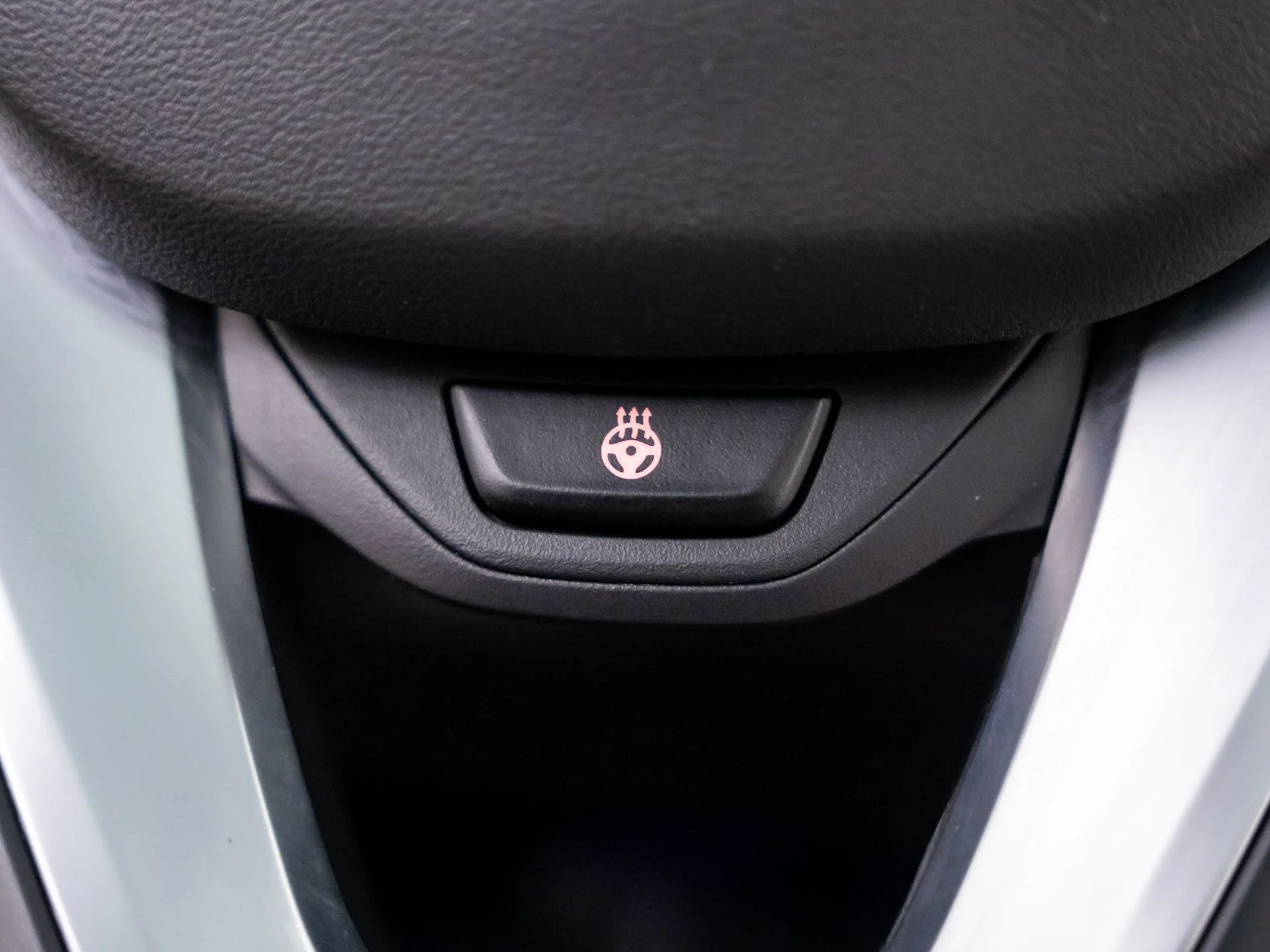 Used 2023 Black BMW xDrive30i image 28