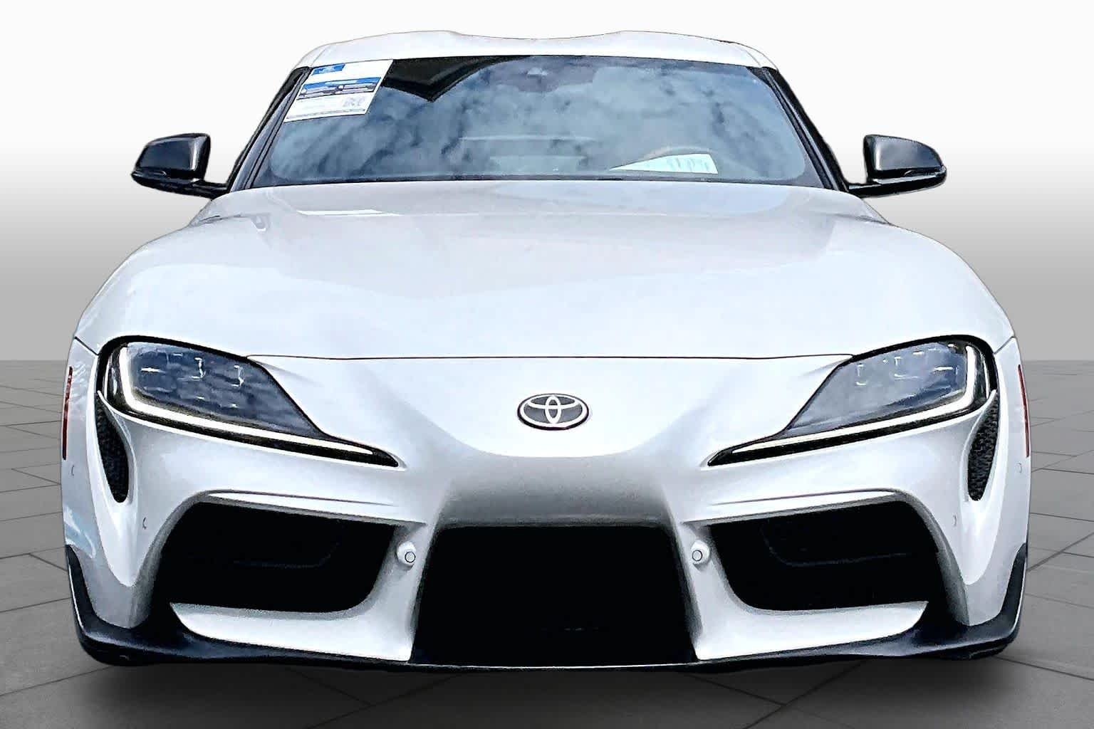 Used 2025 Absolute Zero Toyota 3.0 Premium image 4