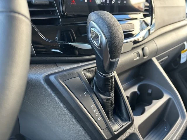 New 2024 White Ford Medium Roof Pass. XLT AWD image 30