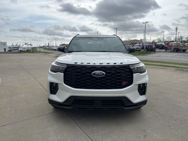 New 2026 Star White Metallic Tri-Coat Ford ST image 11