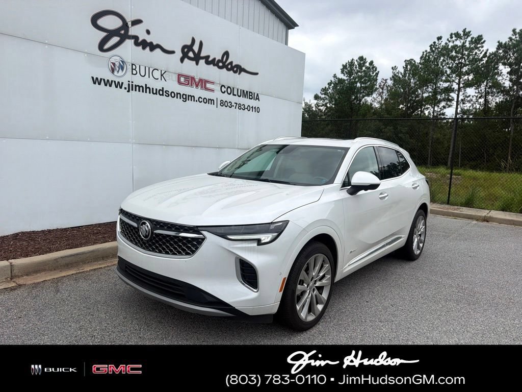 Used 2023 WHITE FROST TRICOAT Buick Avenir image 1