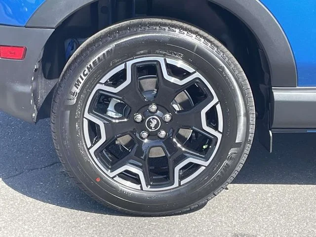 New 2026 Velocity Blue Metallic Ford Outer Banks® image 7