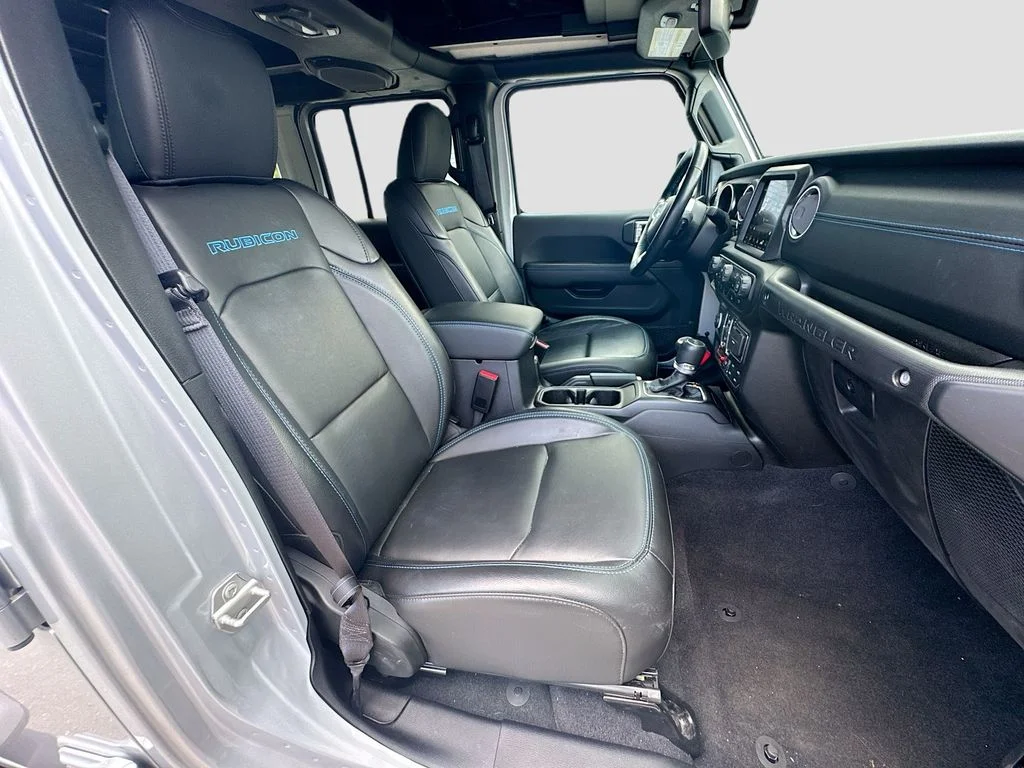 Used 2023 Silver Jeep Rubicon 4xe image 32