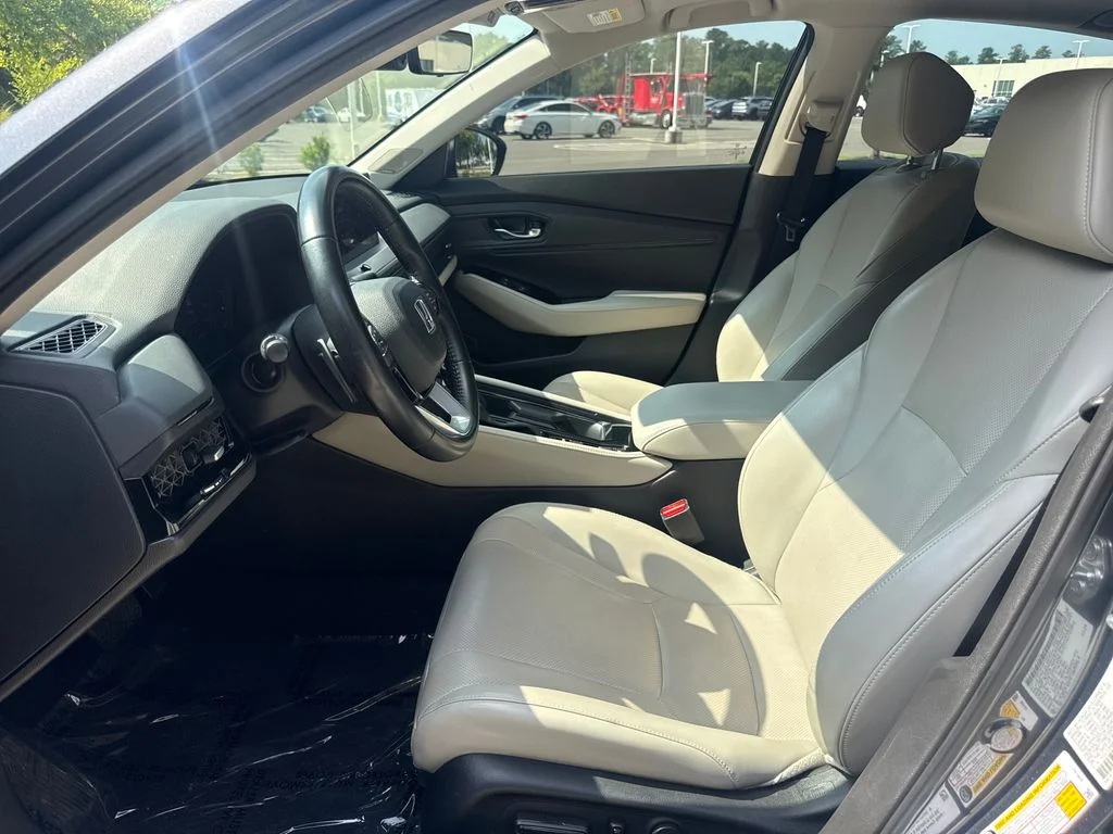 2024 Honda Accord Hybrid Touring - Photo 13
