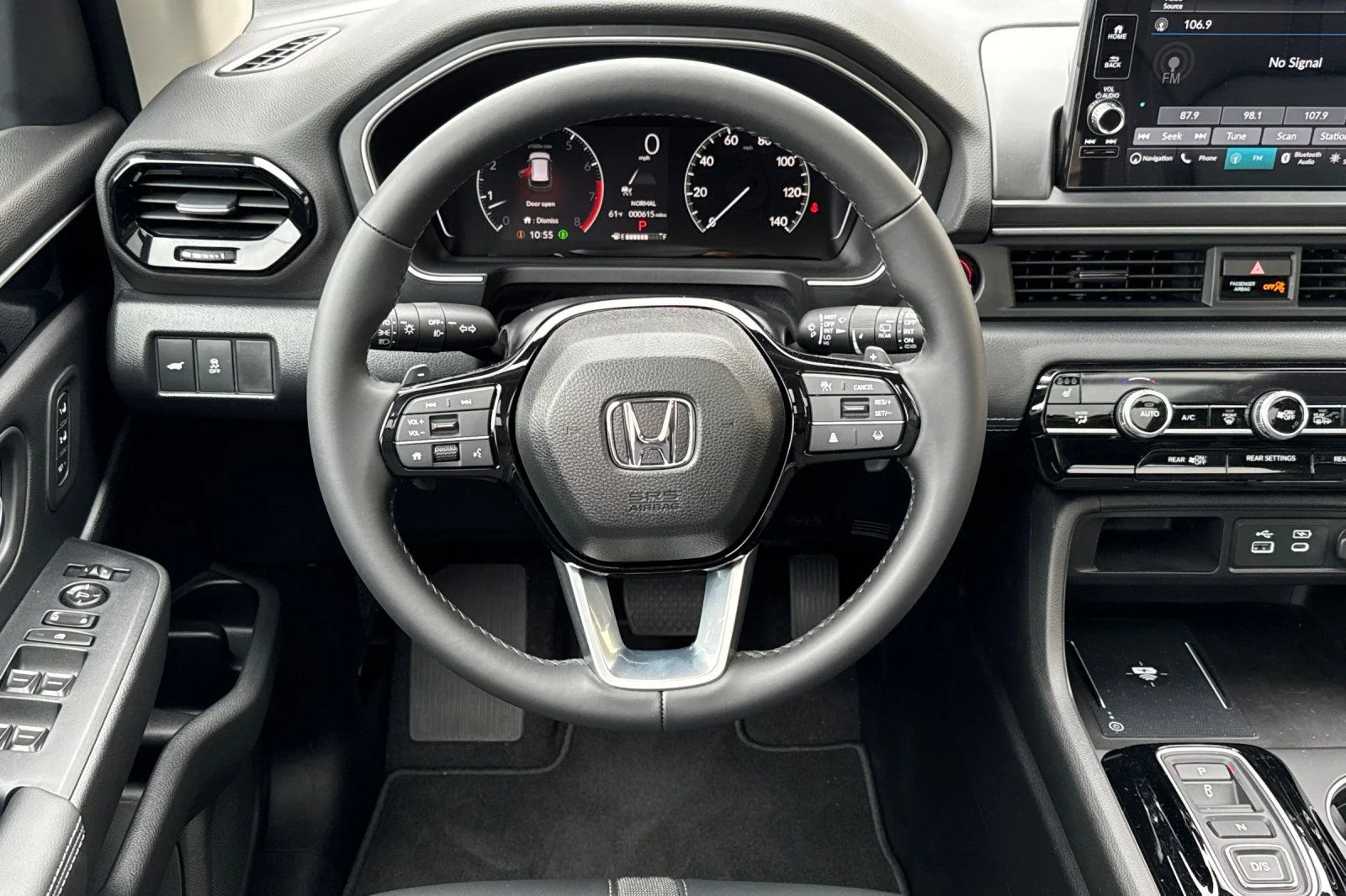 2025 Honda Pilot Touring - Photo 16