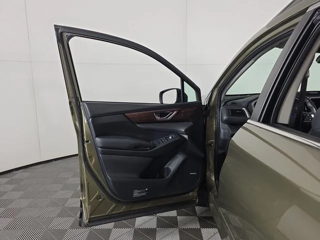 Used 2023 Green Metallic Subaru Touring image 21