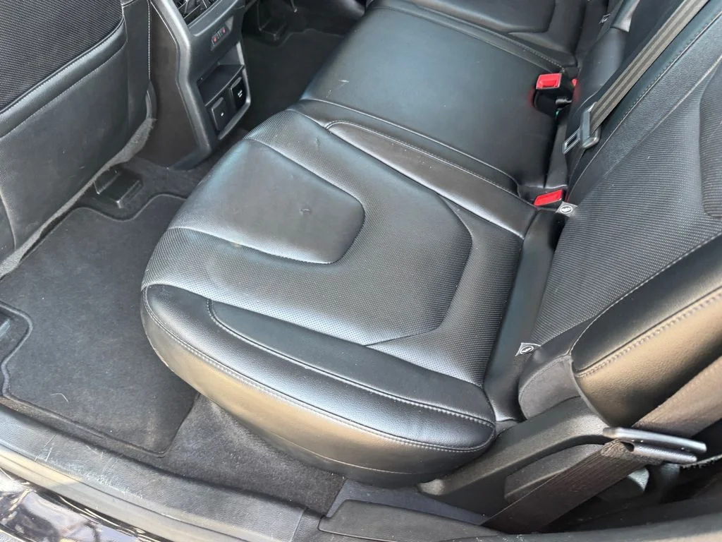Used 2019 Black Ford Titanium image 12