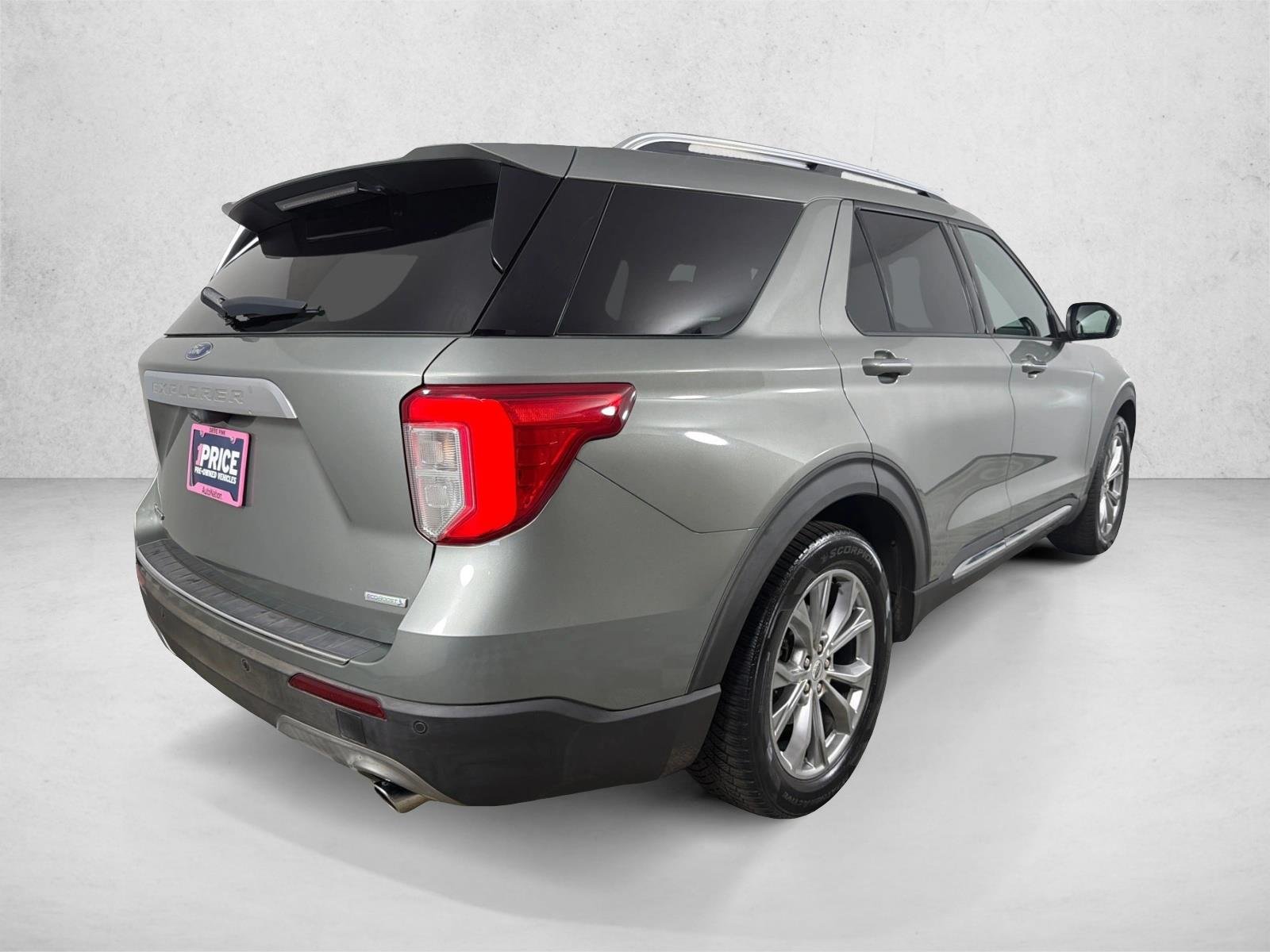 Used 2020 Silver Spruce Metallic Ford Limited image 4