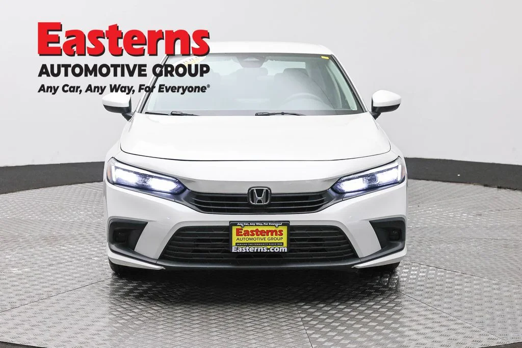 Used 2024 White Honda LX image 2