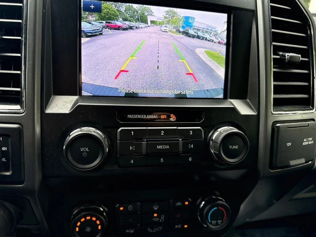 Used 2019 Gray Ford XLT image 27