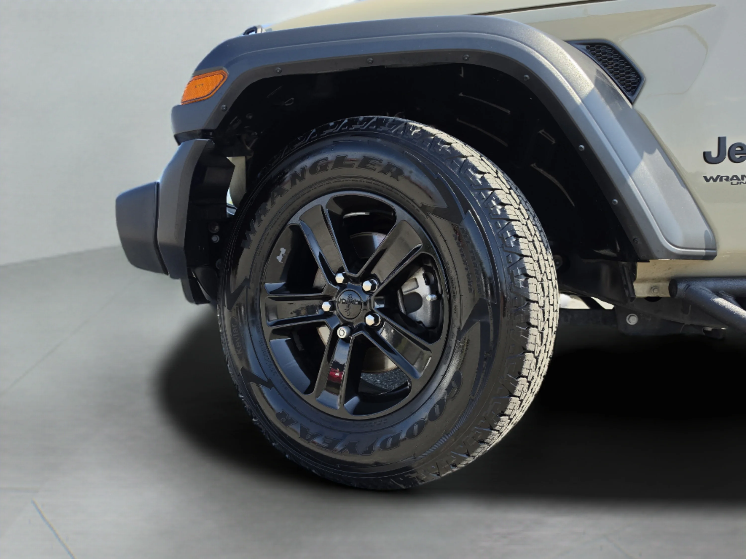 Used 2022 Limited Edition Gobi Clearcoat Jeep Unlimited Sport Altitude image 37