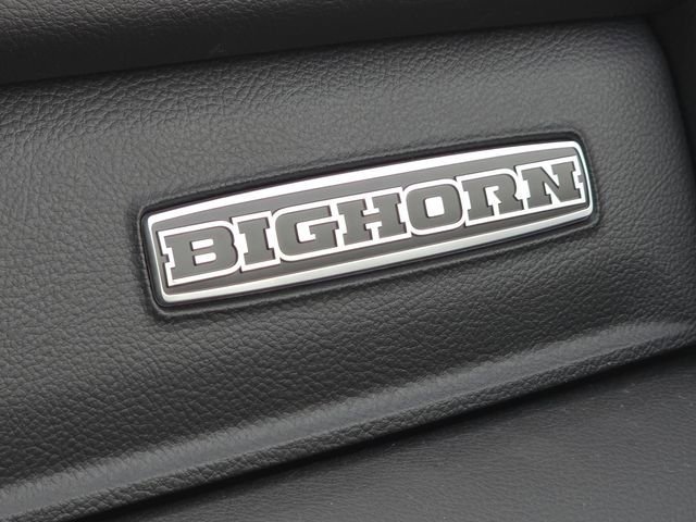 New 2026 Diamond Black Crystal Pearl-Coat Exterior Paint RAM Big Horn/Lone Star image 31