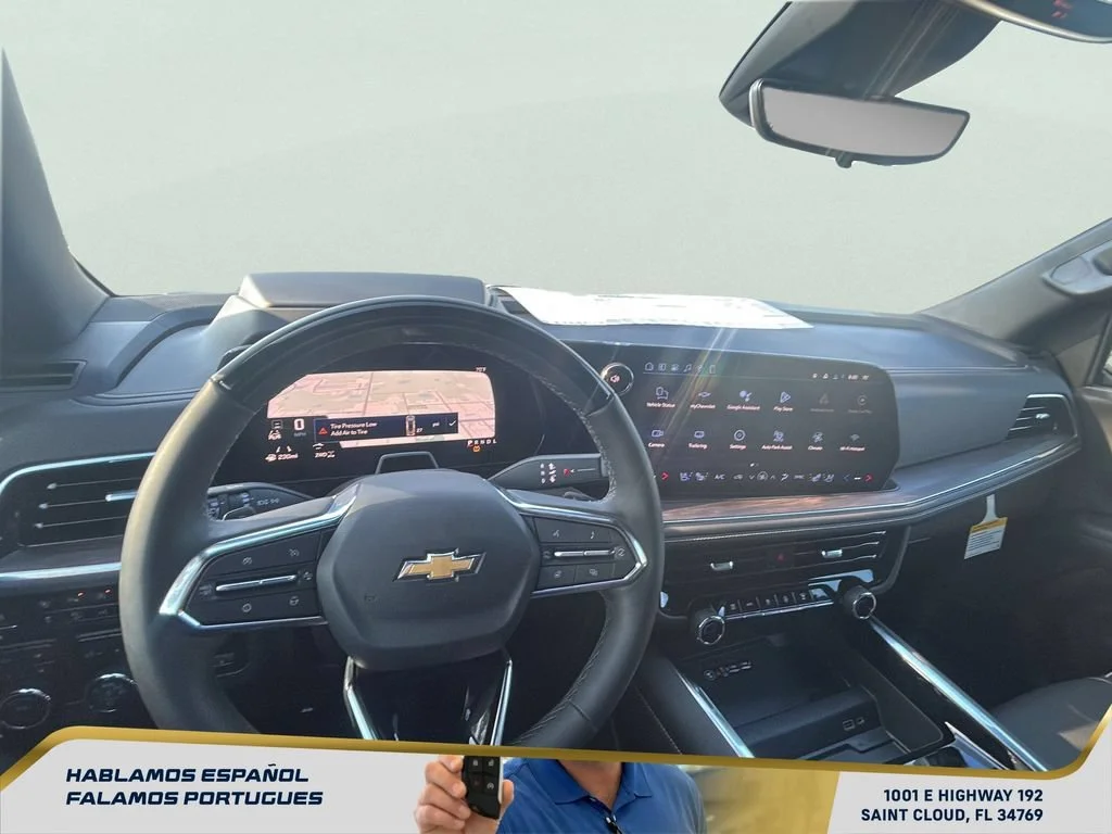 2026 Chevrolet Suburban Premier - Photo 13