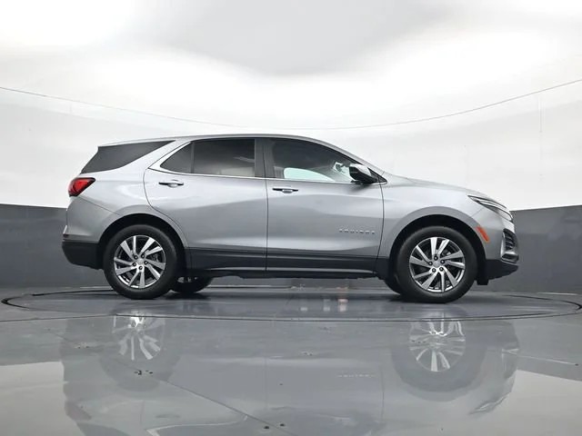 2024 Chevrolet Equinox LT - Photo 24