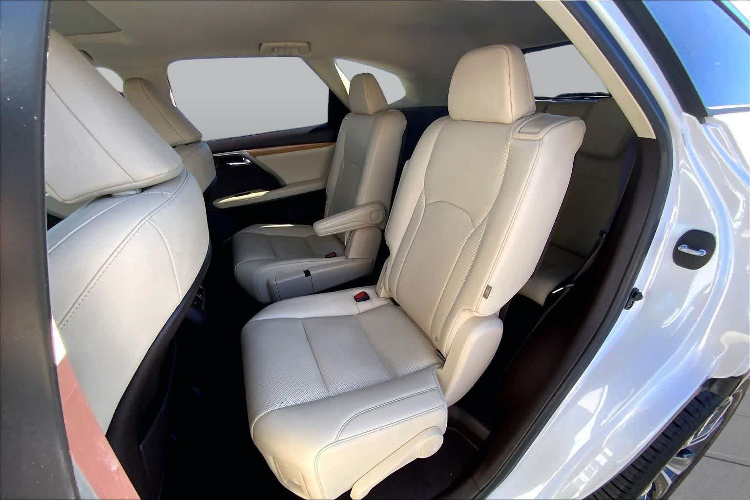 Used 2020 Eminent White Pearl Lexus  image 21