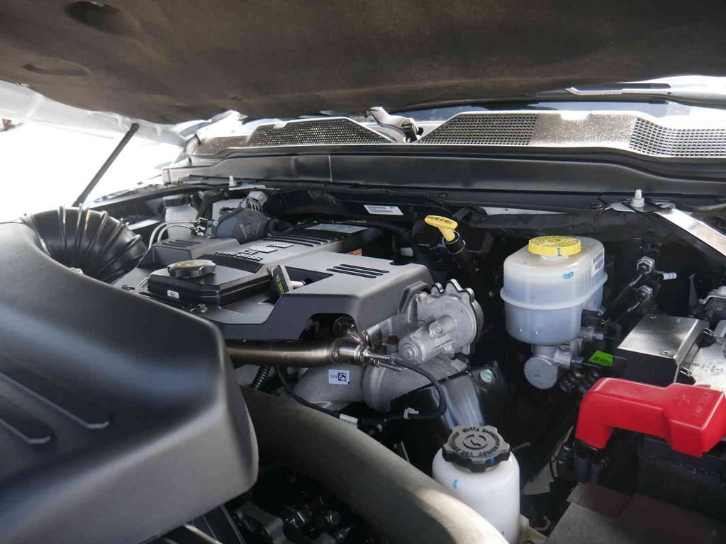 Used 2022 White Ram Big Horn image 16