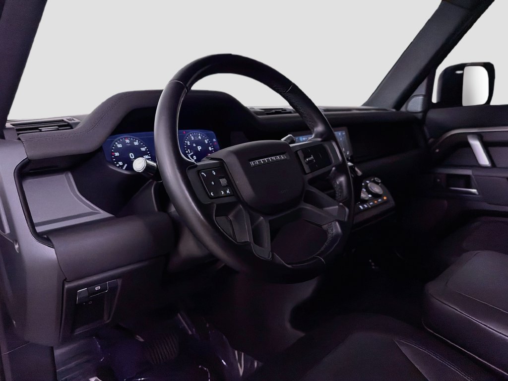 Used 2022 Gold Land Rover X-Dynamic S image 9