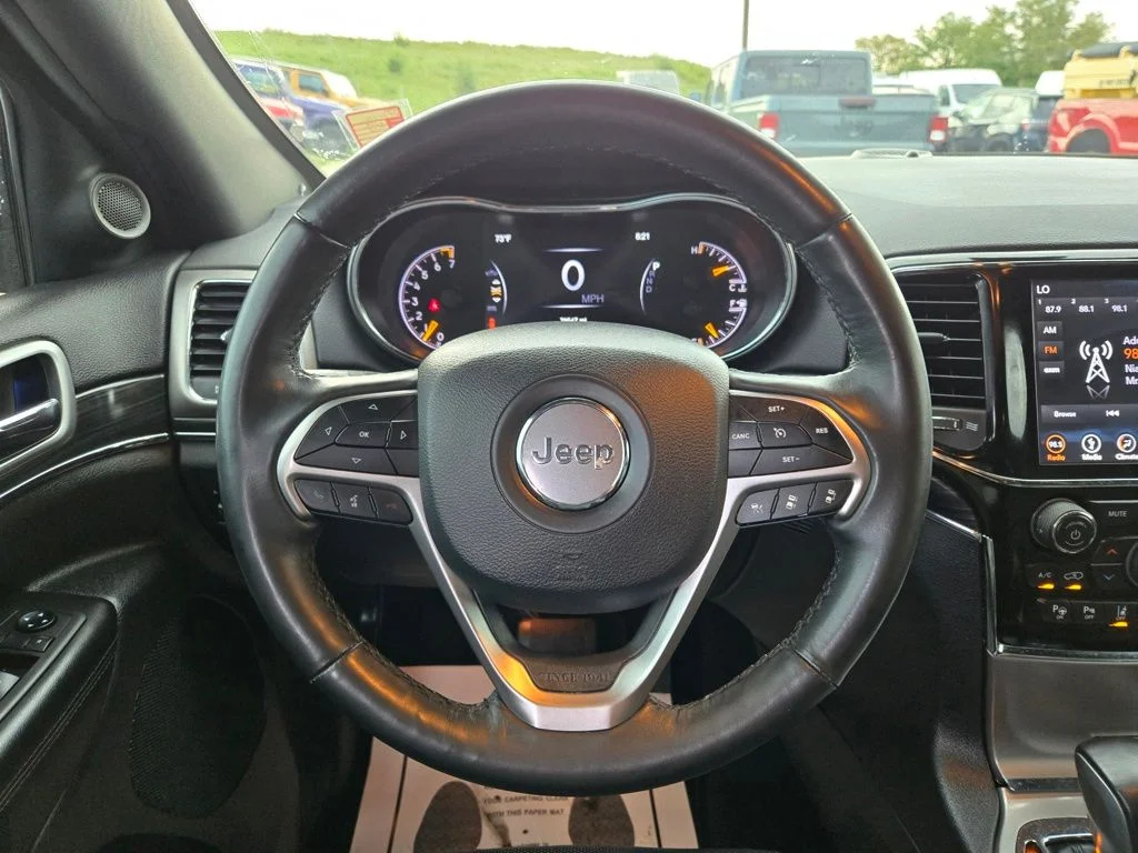 Used 2019 Black Jeep Limited image 21