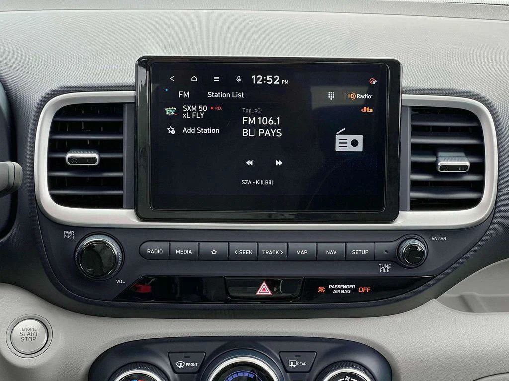 Used 2025 White Hyundai Limited image 20