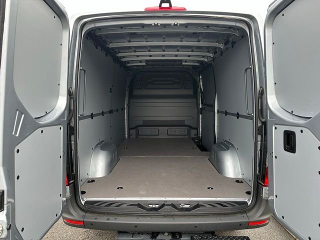 New 2026 High-tech silver metallic Mercedes-Benz Cargo 144 WB image 30