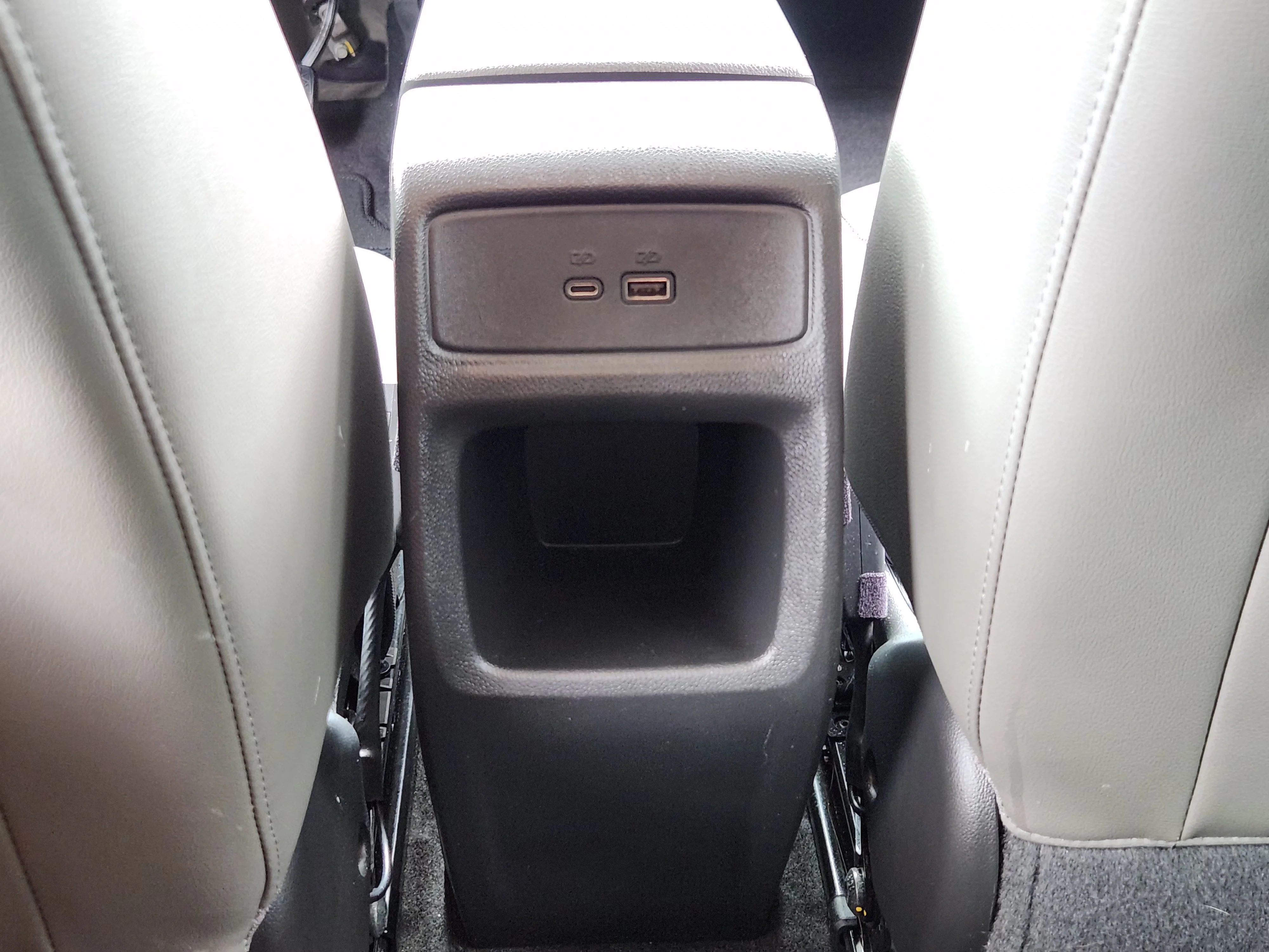 Used 2024 Mosaic Black Metallic Chevrolet ACTIV image 31