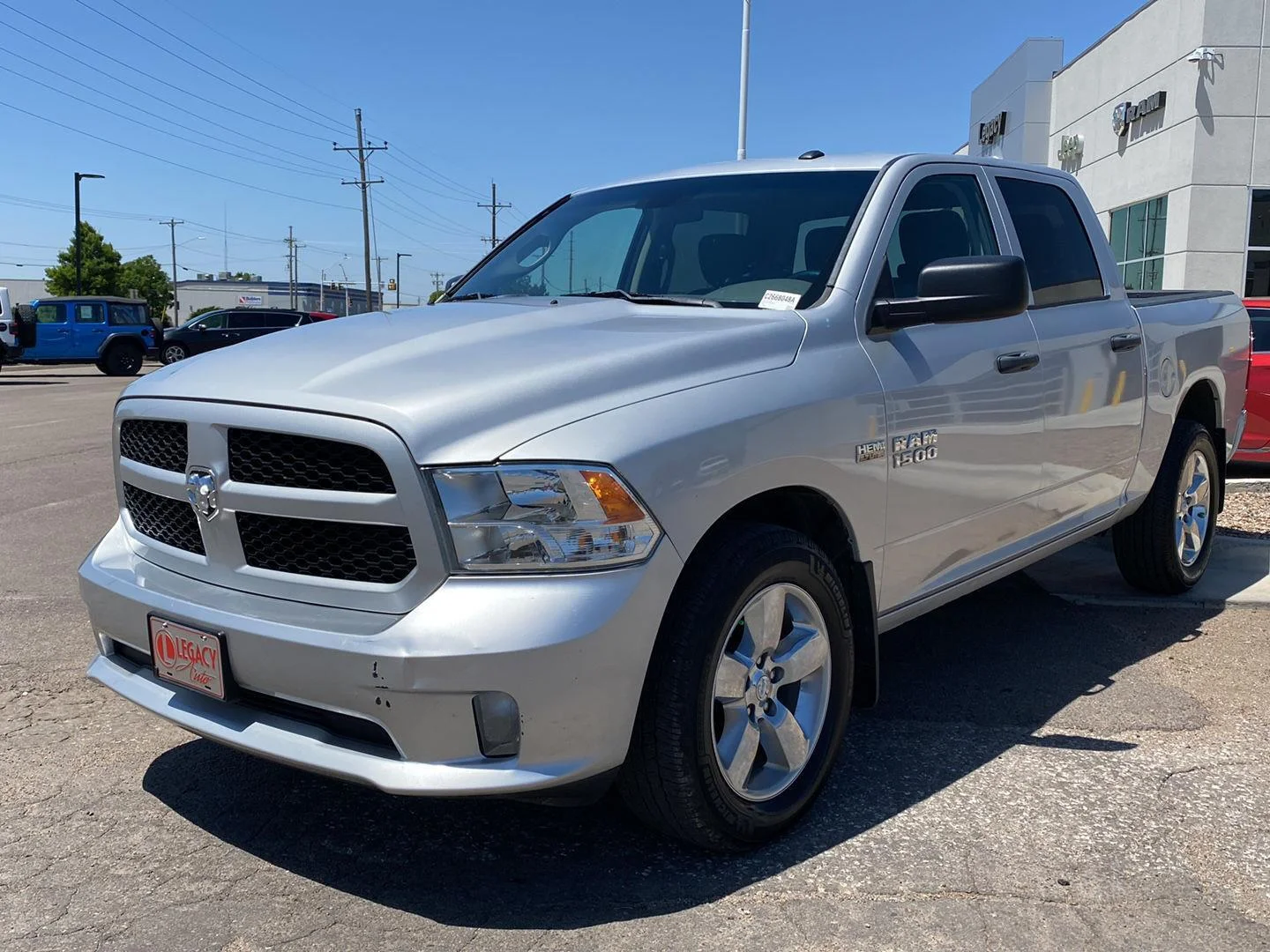 2017 RAM 1500 Express 4x4 Crew Cab 5'7's photo