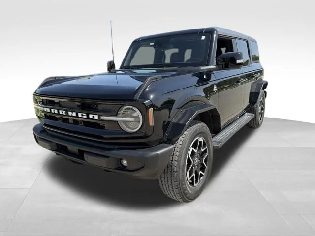 Used 2024 Black Ford Outer Banks image 7