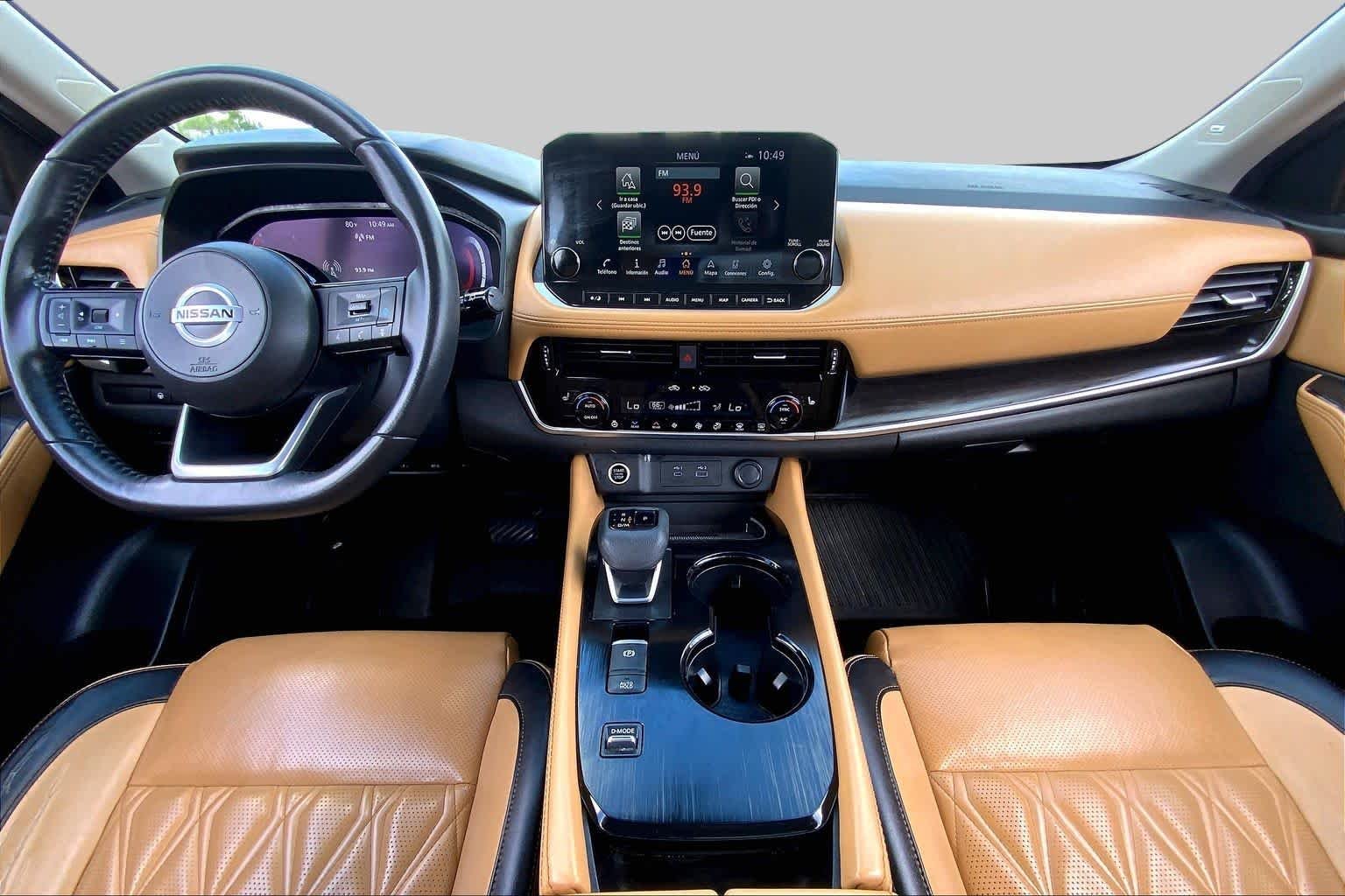 Used 2021 Pearl White Tricoat Nissan Platinum image 15