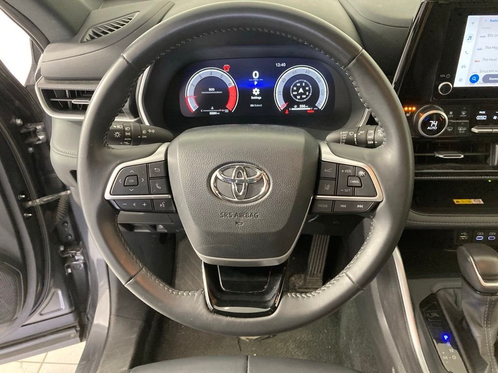 2025 Toyota Highlander XSE - Photo 9