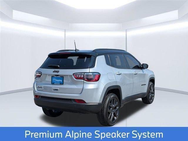 New 2026 Silver Zynith Metallic Clear-Coat Exterior Paint Jeep Limited image 6