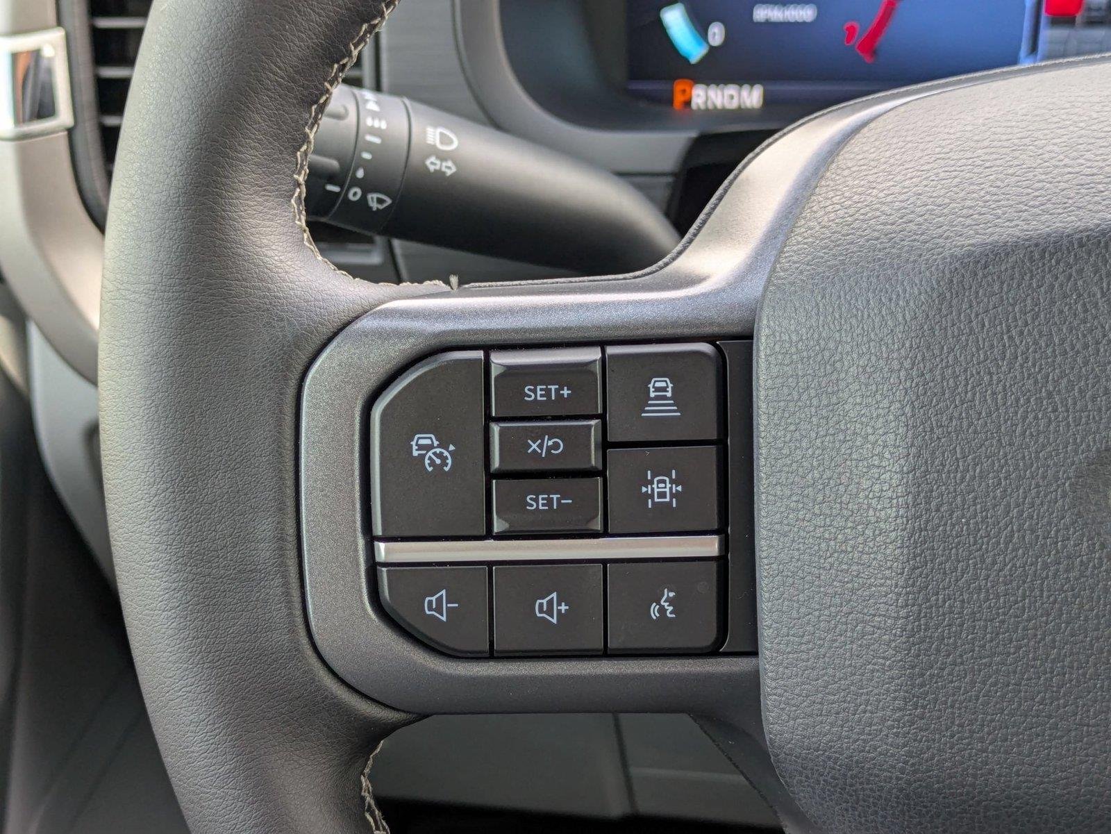 Used 2024 Oxford White FORD XLT image 17