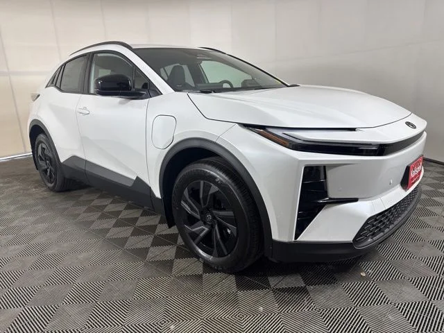 2026 Toyota C-HR  SE