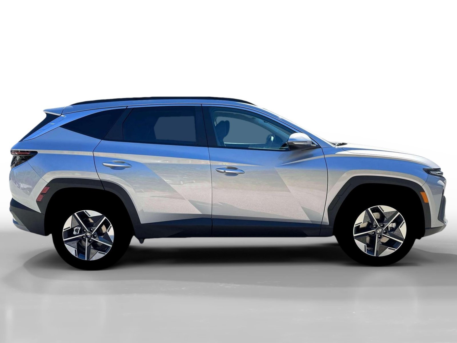 New 2026 Shimmering Silver Hyundai SEL Convenience image 9