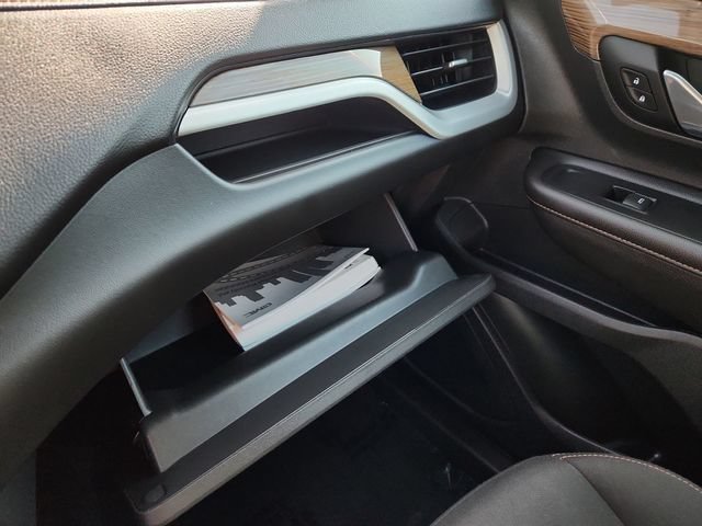 Used 2019 SATIN STEEL METALLIC GMC SLE image 50