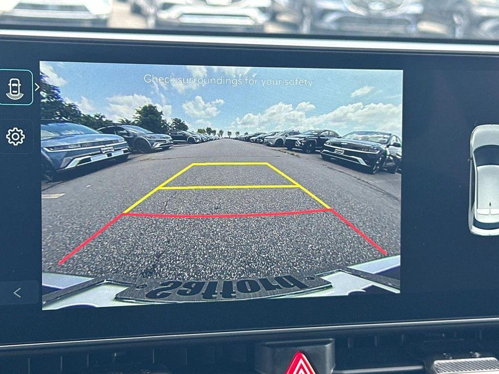 2025 Hyundai IONIQ 5 SEL - Photo 18