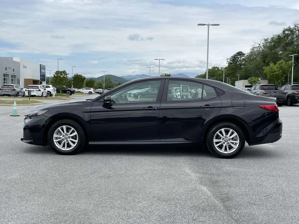Used 2025 Midnight Black Metallic Toyota LE image 24