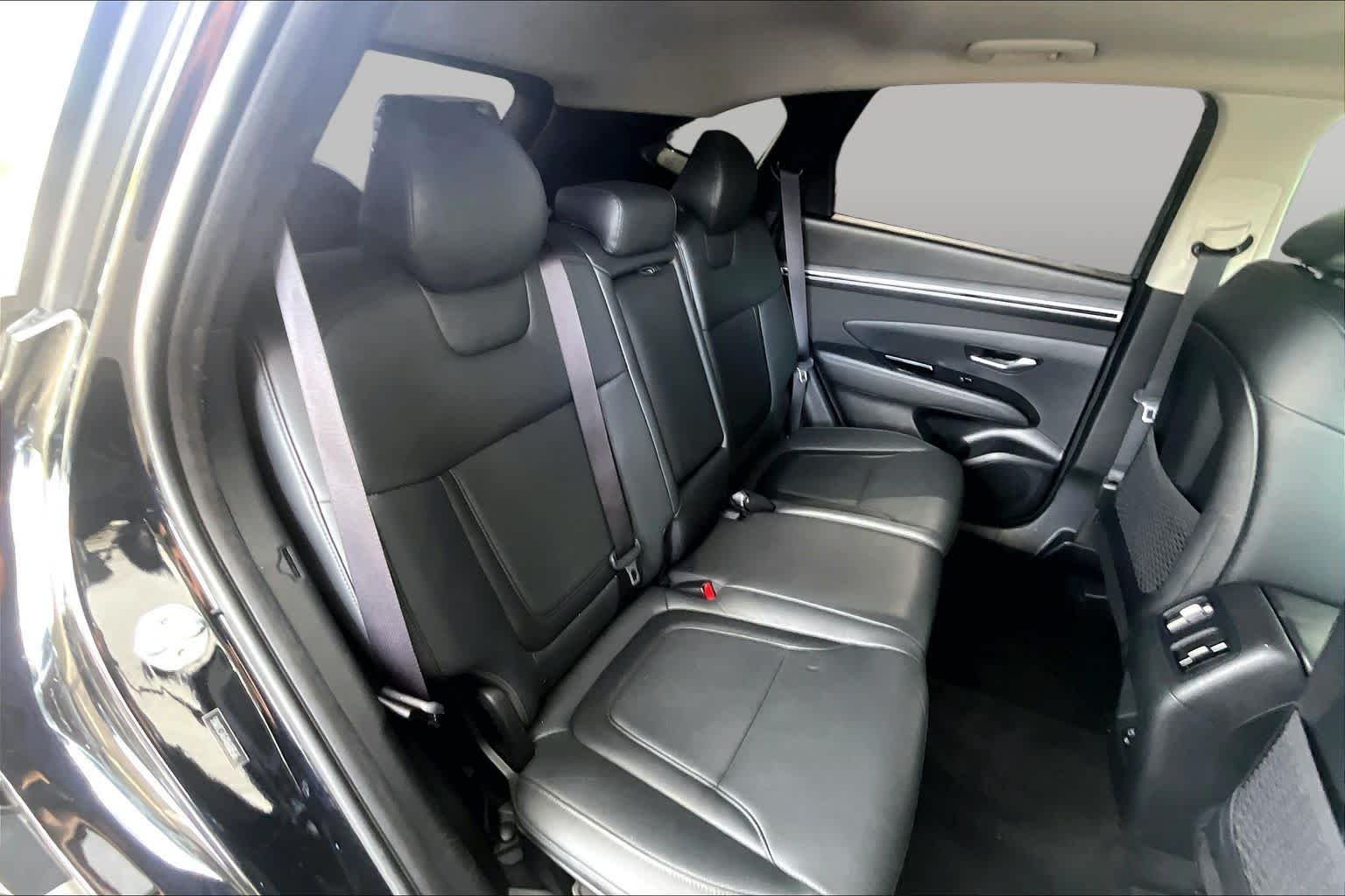 Used 2022 Phantom Black Hyundai SEL image 21