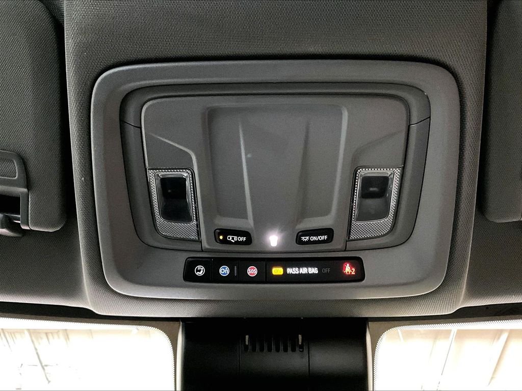 Used 2022 Gray Chevrolet LT image 22